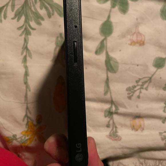 LG GP55EX70 Ultra Slim Portable
DVD Writer with M-DISC Support -
Black - Picture 3 of 3